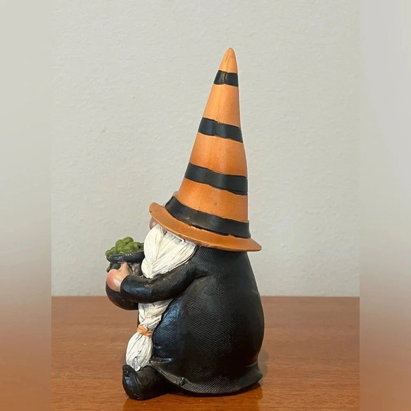 New Halloween Gnome Witches Set Of‎ Two - Picture 5 of 12